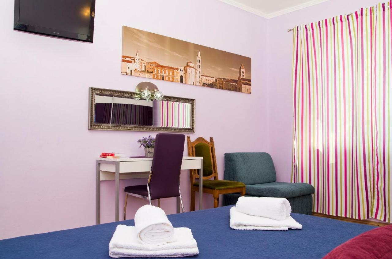 Apartment Port View-5 Min From Center Split Bagian luar foto